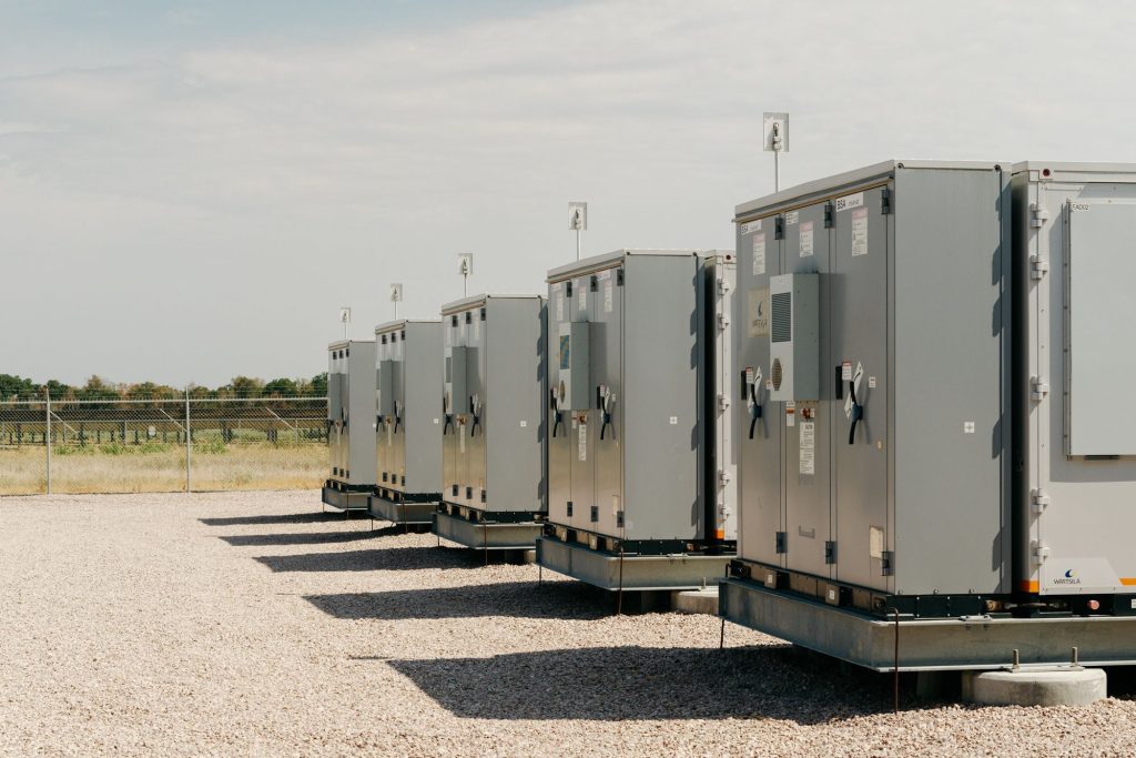 Battery Storage Breakthroughs: Powering Chicago’s Renewable Energy Future